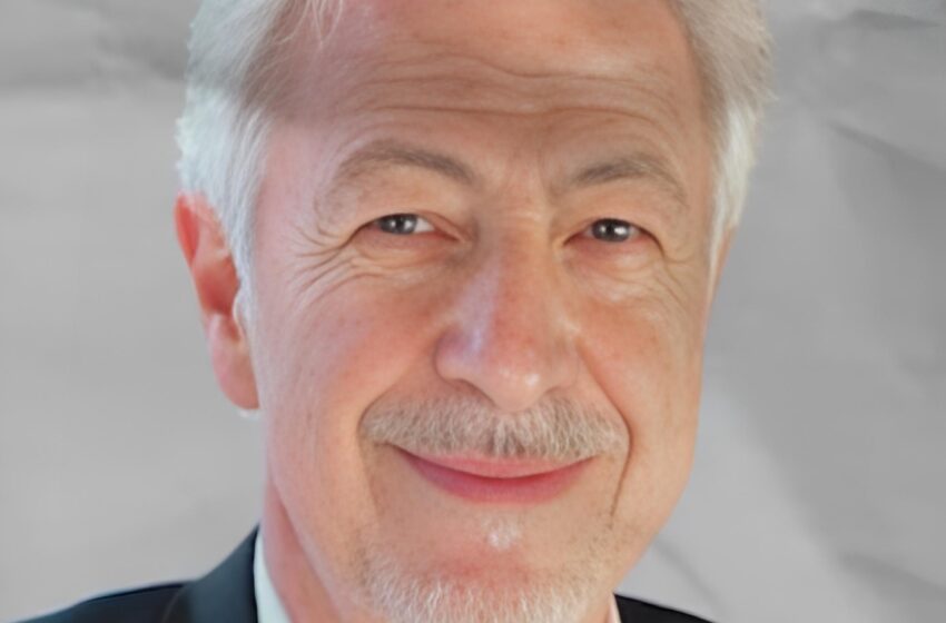  البروفيسور السوري أسامة خطيب