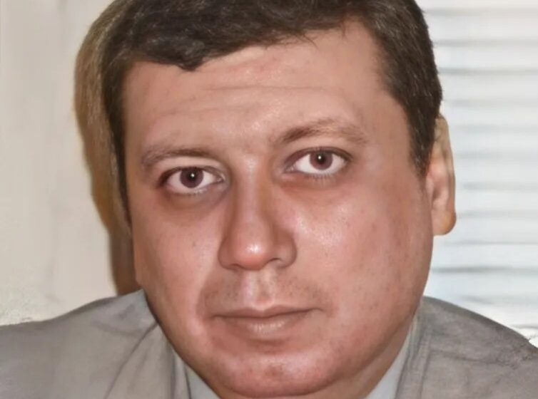  رجل الأعمال السوري فيصل العطري