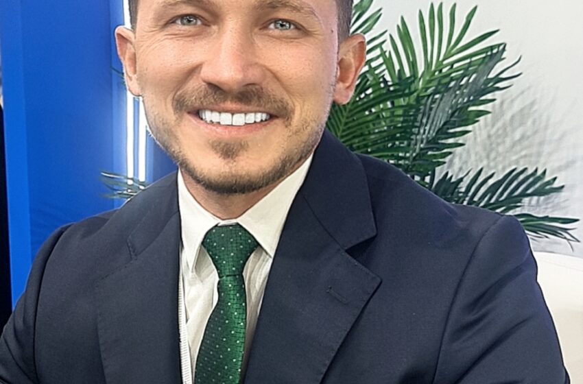  رجل الأعمال السوري الشاب عمر حجازي