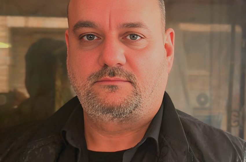  الكابتن موفق عبد الودود جنيات